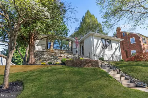 5173 Linnean Ter NW, Washington, DC 20008