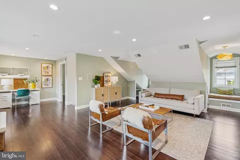 Other - 657 E Street St SE, Washington, DC 20003 photo 3 of 10