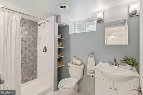 Bath - 657 E Street St SE, Washington, DC 20003 photo 7 of 7