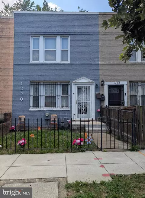 1220 16th St NE, Washington, DC 20002 photo 1