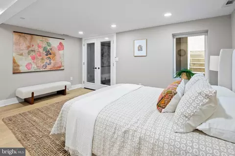 1008 4th St NE #1, Washington, DC 20002 photo 24