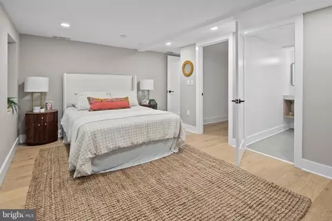 1008 4th St NE #1, Washington, DC 20002 photo 23