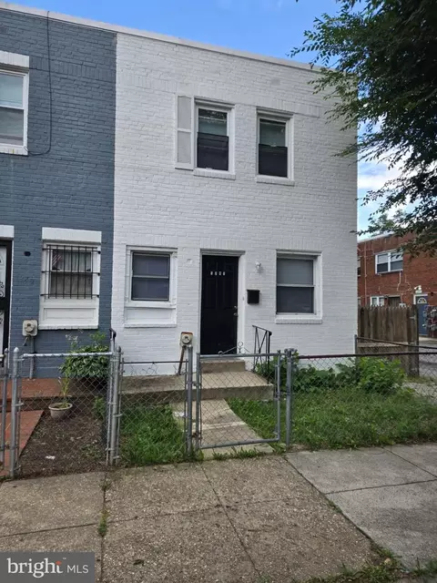 1247 16th St NE, Washington, DC 20002 photo 1