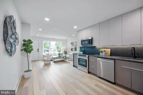 771 18th St NE #B, Washington, DC 20002 photo 1