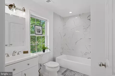 4425 Macarthur Blvd NW, Washington, DC 20007 photo 13