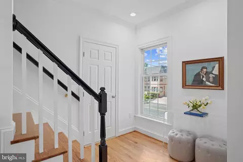 4425 Macarthur Blvd NW, Washington, DC 20007 photo 8