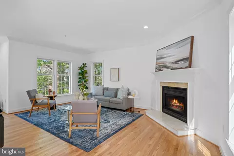 4425 Macarthur Blvd NW, Washington, DC 20007