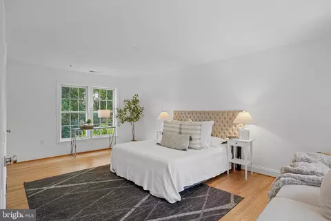4425 Macarthur Blvd NW, Washington, DC 20007 photo 10