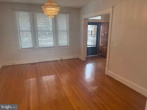 812 Emerson St NW, Washington, DC 20011