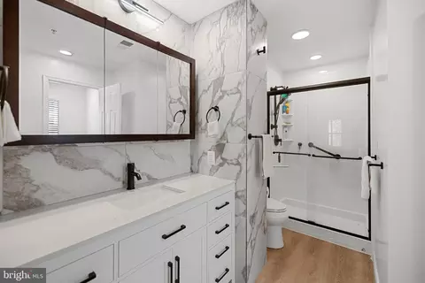 Bath - 1215 V St NW, Washington, DC 20009 photo 2 of 5