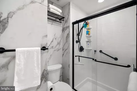 Bath - 1215 V St NW, Washington, DC 20009 photo 4 of 5
