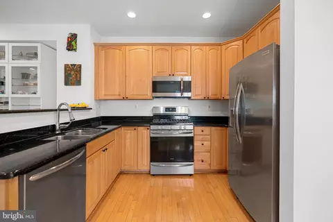 Kitchen - 1215 V St NW, Washington, DC 20009 photo 2 of 4