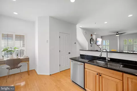 Kitchen - 1215 V St NW, Washington, DC 20009 photo 4 of 4