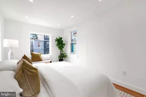 2230 12th St NW, Washington, DC 20009 photo 32