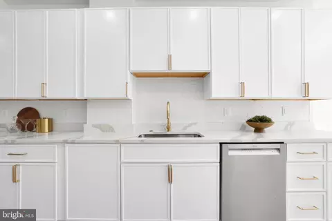 2230 12th St NW, Washington, DC 20009 photo 19