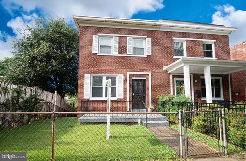 719 Oneida Pl NW, Washington, DC 20011