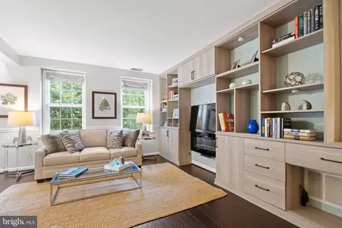 3630 39th St NW #E533, Washington, DC 20016