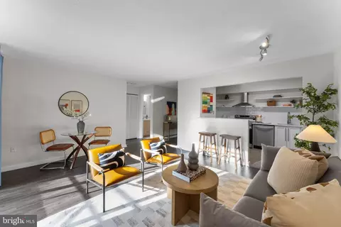 2141 P St NW #306, Washington, DC 20037