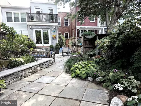 241 12th St SE, Washington, DC 20003 photo 23