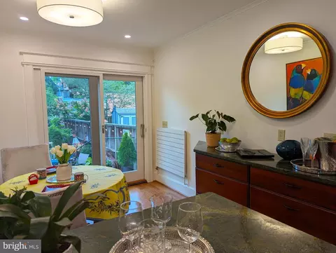 241 12th St SE, Washington, DC 20003 photo 19