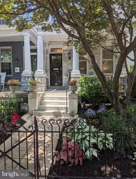 241 12th St SE, Washington, DC 20003 photo 41