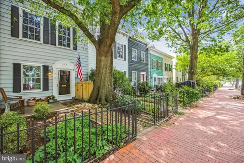 925 G St SE, Washington, DC 20003 photo 32