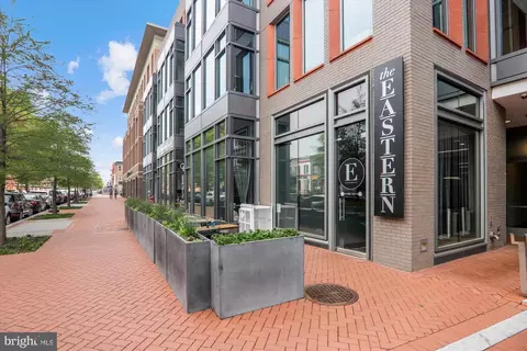925 G St SE, Washington, DC 20003 photo 40