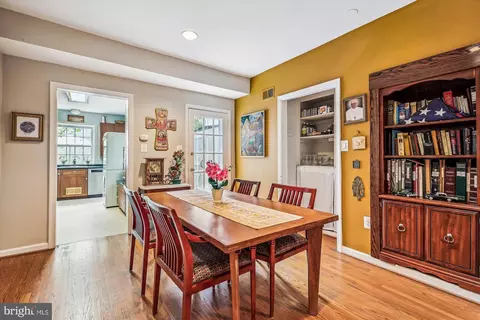 925 G St SE, Washington, DC 20003 photo 9