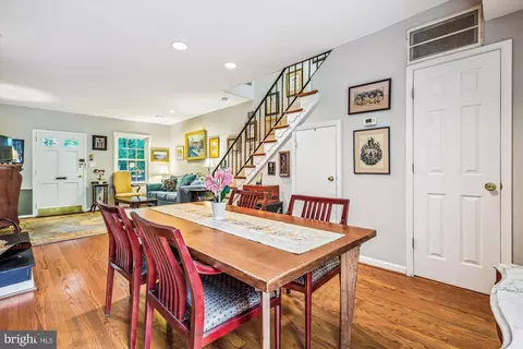 925 G St SE, Washington, DC 20003 photo 7