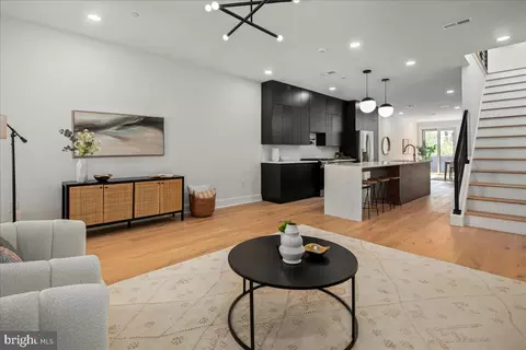 Entry Way - 1008 4th St NE #2, Washington, DC 20002 photo 3 of 6