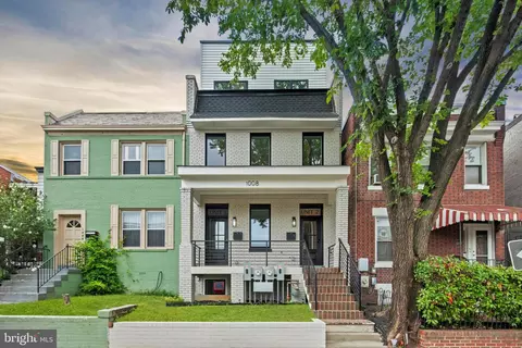 1008 4th St NE #2, Washington, DC 20002
