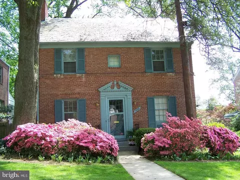 3420 Livingston St NW, Washington, DC 20015