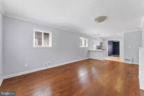 Living - 821 Oglethorpe St NE, Washington, DC 20011 photo 3 of 6