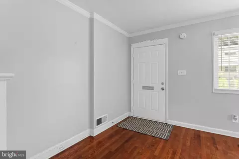 Entry Way - 821 Oglethorpe St NE, Washington, DC 20011 photo 2 of 7
