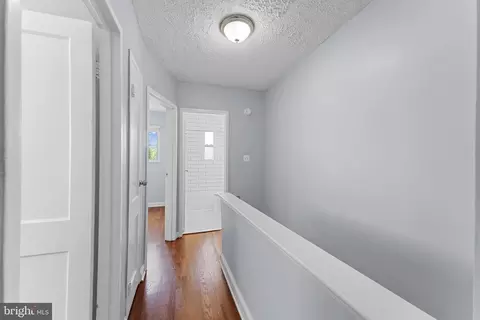 Entry Way - 821 Oglethorpe St NE, Washington, DC 20011 photo 5 of 7