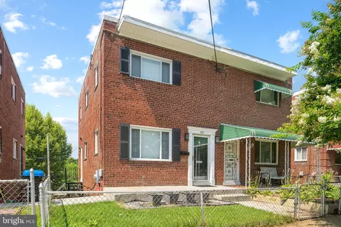Exterior - 821 Oglethorpe St NE, Washington, DC 20011 photo 1 of 6