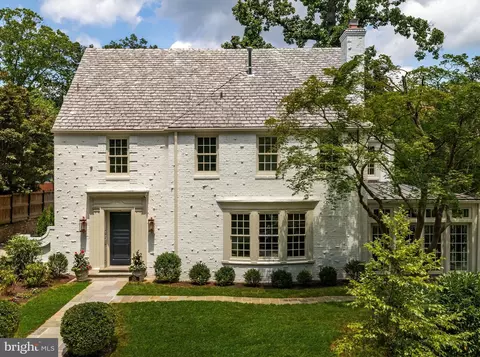 2825 Mcgill Ter NW, Washington, DC 20008