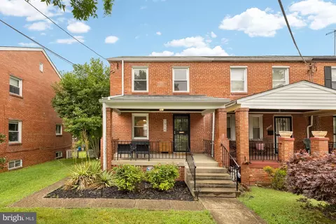 1916 T St SE, Washington, DC 20020