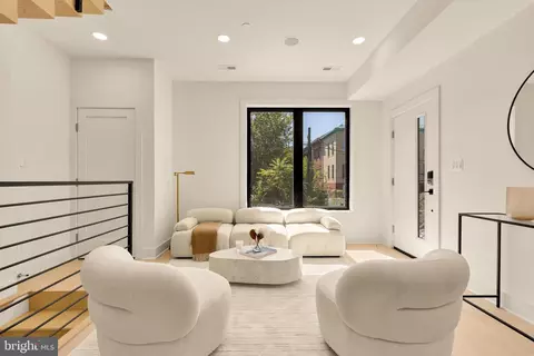 509 L St NE #4B, Washington, DC 20002