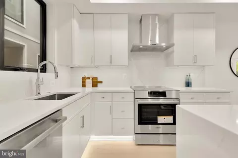 509 L St NE #4B, Washington, DC 20002 photo 5