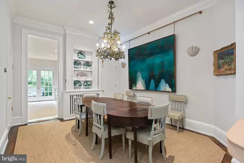 Dining - 1333 30th St NW, Washington, DC 20007 photo 2 of 4