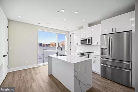 824 18th St NE #303, Washington, DC 20002