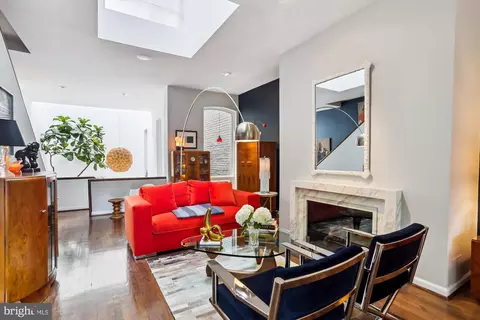334 F St NE, Washington, DC 20002