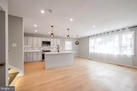 5102 Call Pl SE, Washington, DC 20019