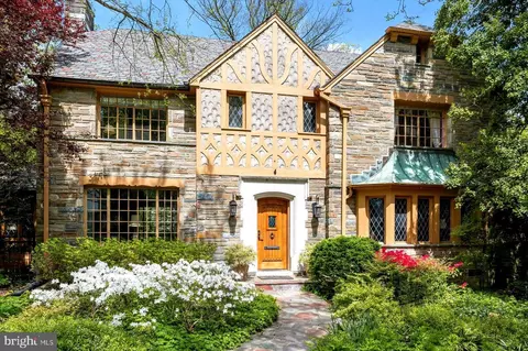2839 Chesterfield Pl NW, Washington, DC 20008