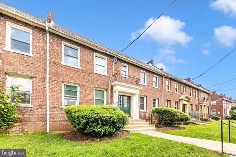 165 35th St NE, Washington, DC 20019