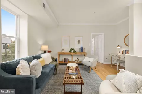 1458 Fairmont St NW #4, Washington, DC 20009