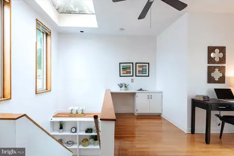 Entry Way - 210 13th St SE, Washington, DC 20003 photo 6 of 6