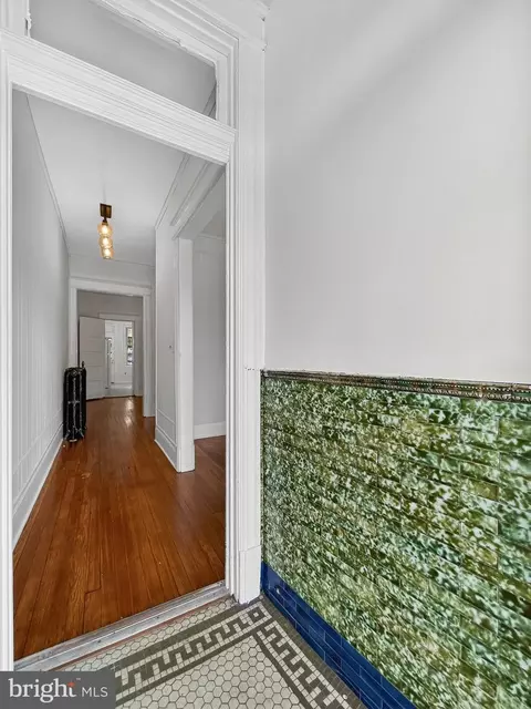1438 Independence Ave SE, Washington, DC 20003 photo 4