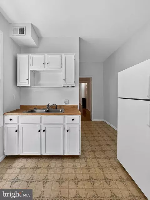 1438 Independence Ave SE, Washington, DC 20003 photo 16